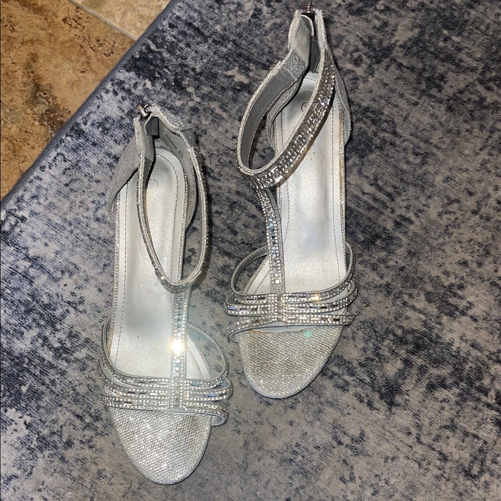 Dream Pairs Glittering Silver Strappy Heels